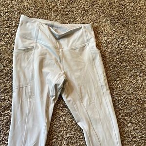 Athletic leggings